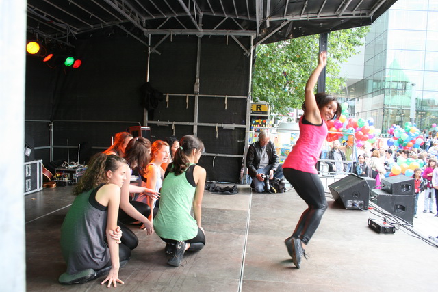 gal/2010/2010 Saitentwist Weltkindertag Burgplatz Essen 20.09.JugendhilfegGmbH Essen/2010 Saitentwist Weltkindertag Burgplatz Jugend Hilfe gGm20.09. 127.jpg